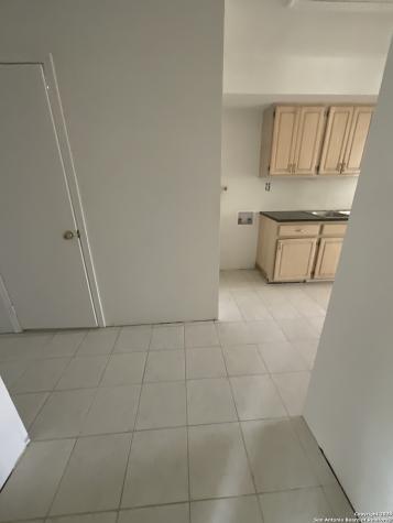 1216 Gardina San Antonio TX 78201