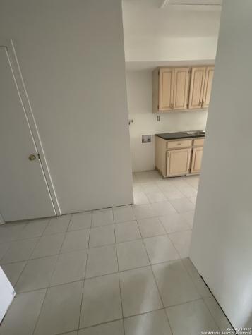 1216 Gardina San Antonio TX 78201