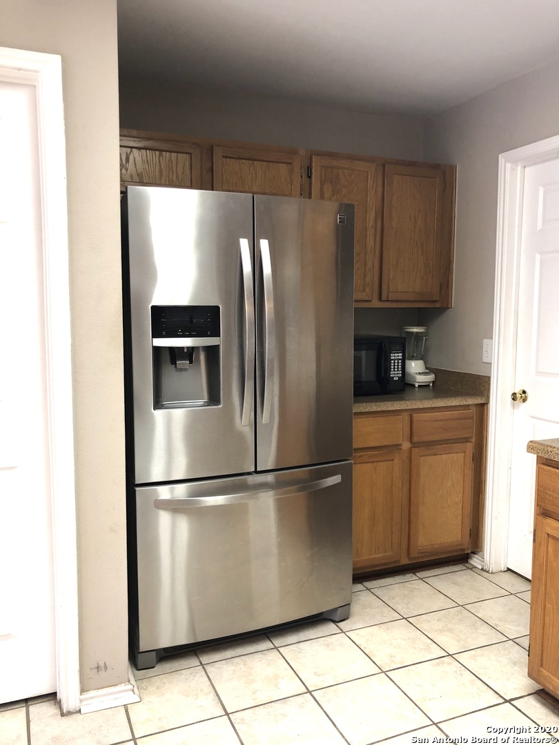 731 Leopard Hollow San Antonio TX 78251