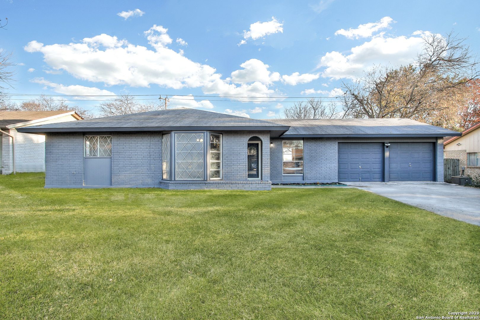 4242 Bayliss Street San Antonio TX 78233
