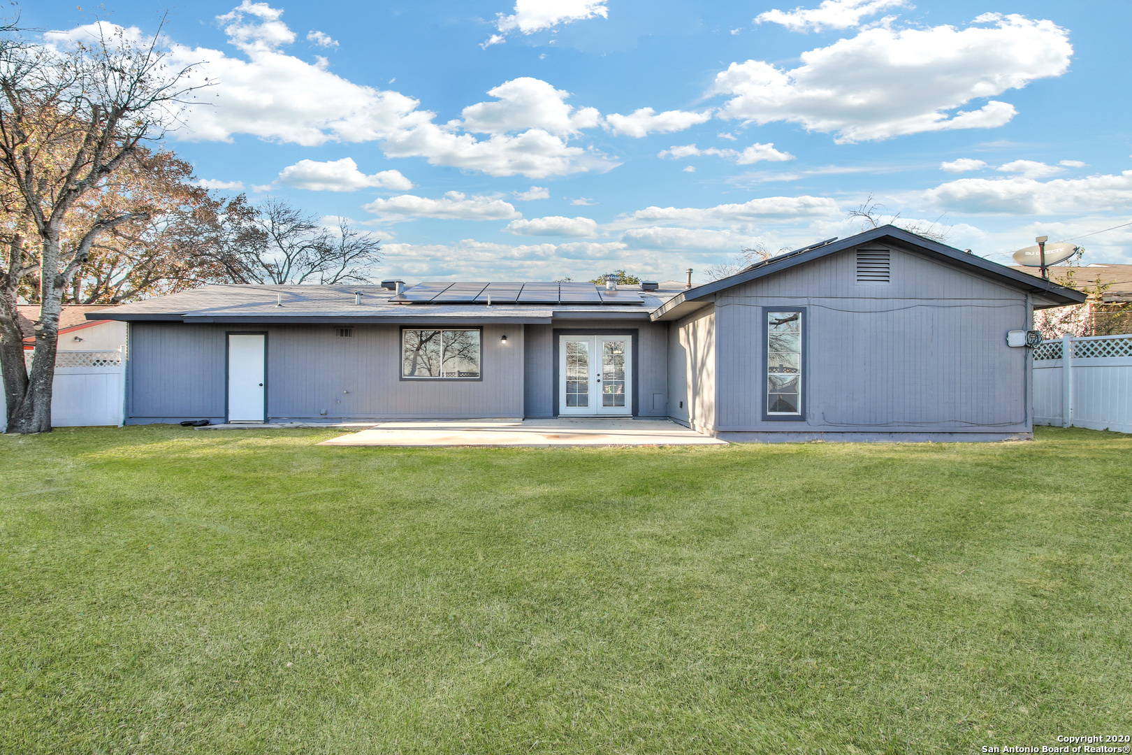 4242 Bayliss Street San Antonio TX 78233