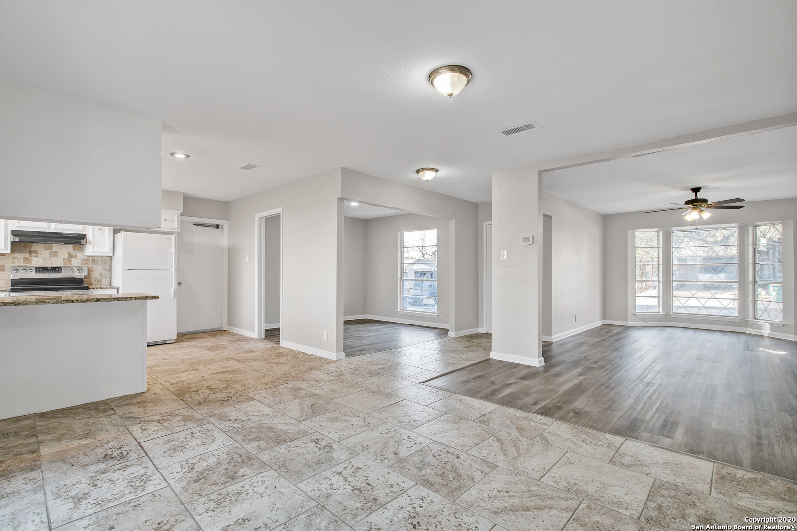 4242 Bayliss Street San Antonio TX 78233