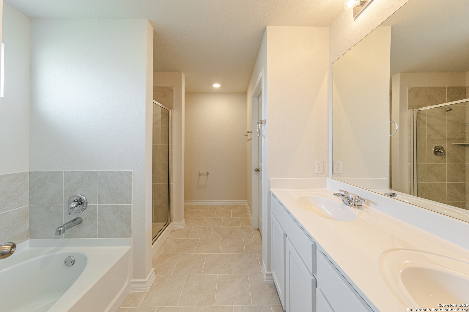 142 Loggy Bayou Cibolo TX 78108