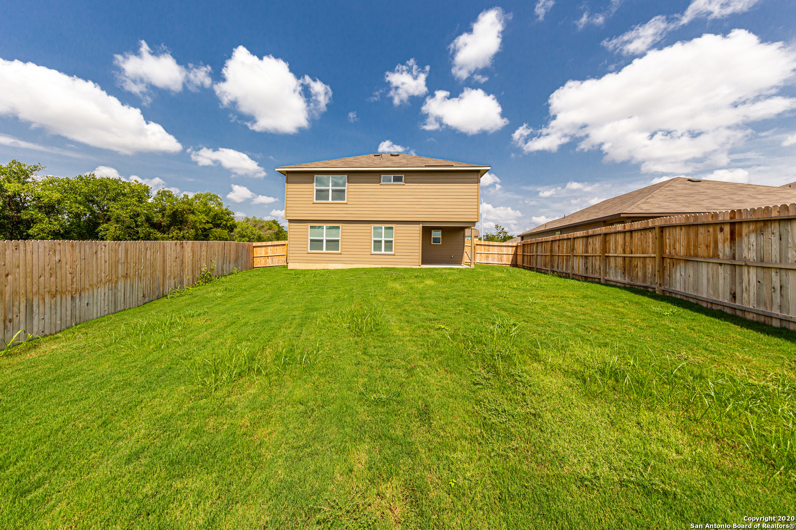142 Loggy Bayou Cibolo TX 78108