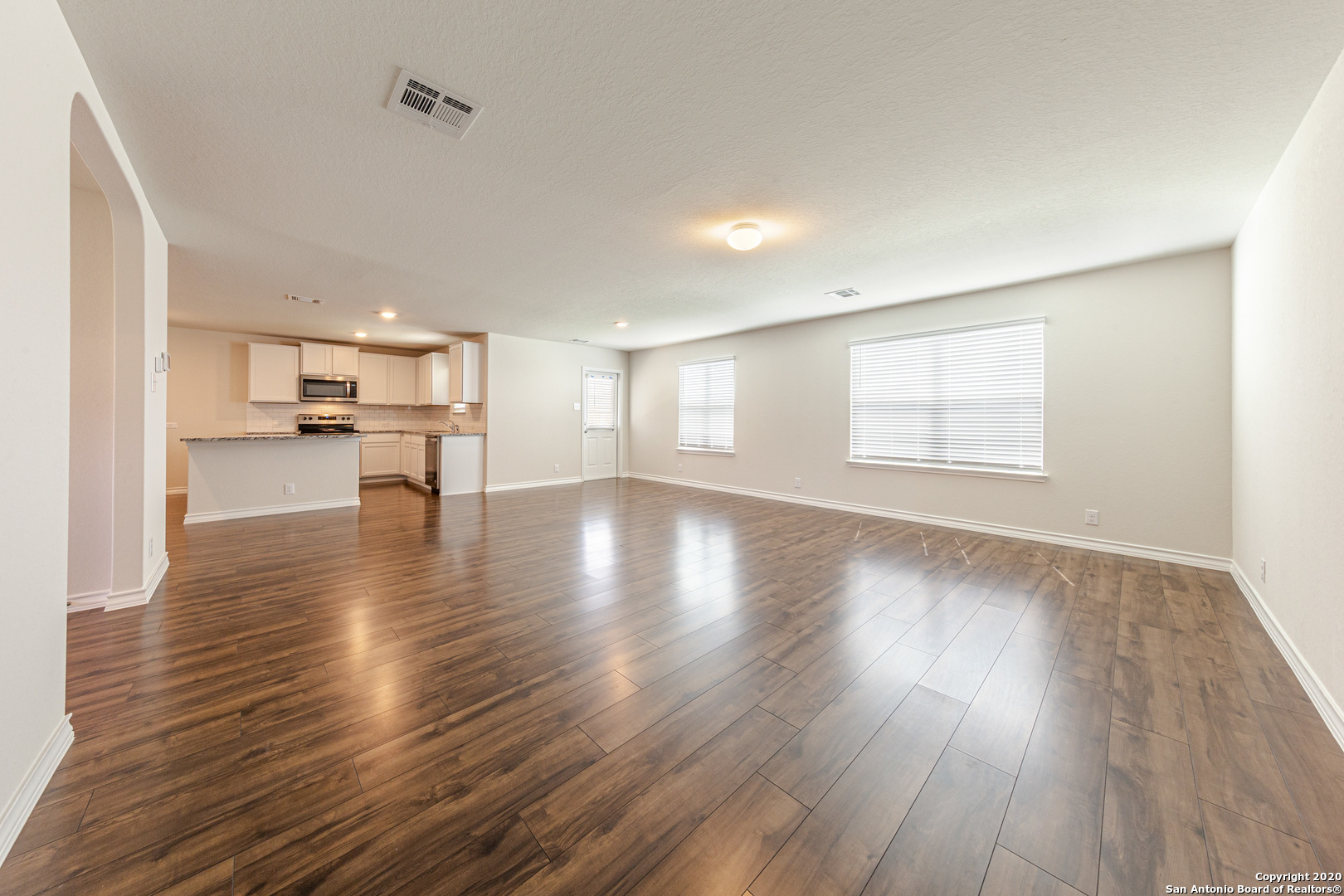 142 Loggy Bayou Cibolo TX 78108