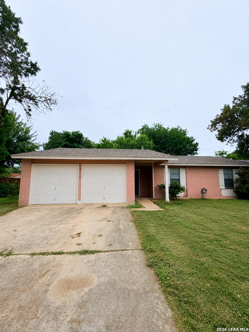 9319 Cliff Point Drive San Antonio TX 78250