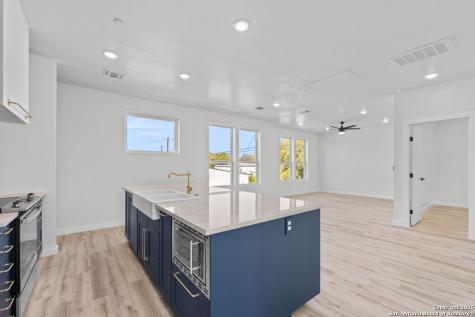 106 Bank Street San Antonio TX 78204