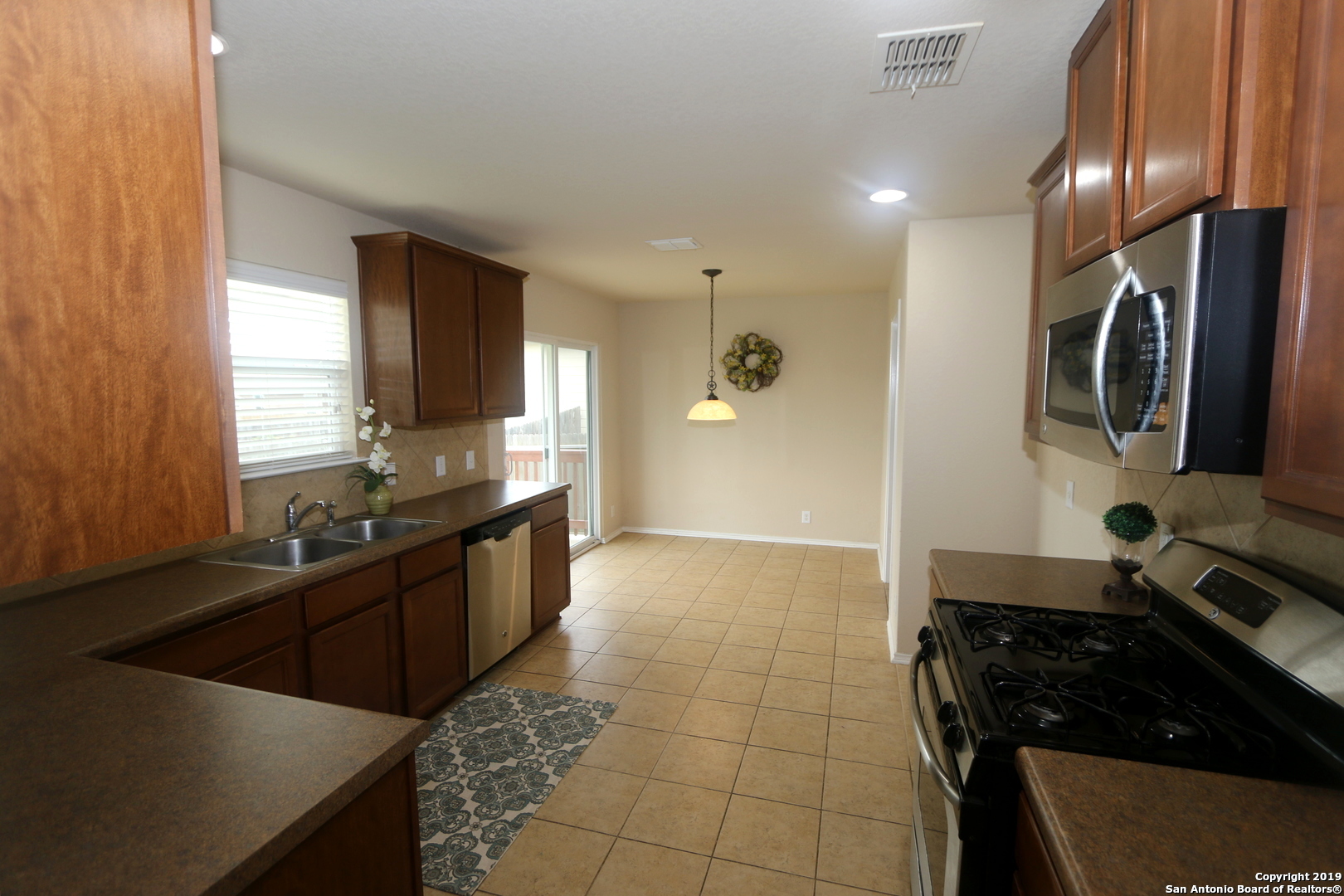 157 Quiet Elk San Antonio TX 78253