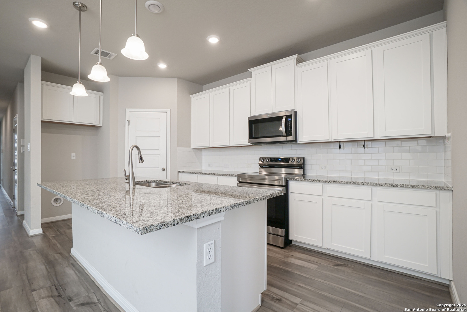1253 Ella Crossing New Braunfels TX 78130