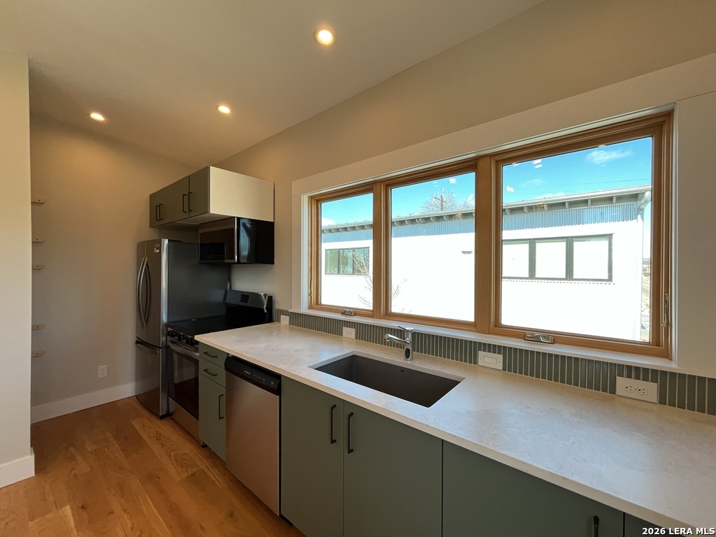 1107 S Cherry Street San Antonio TX 78210