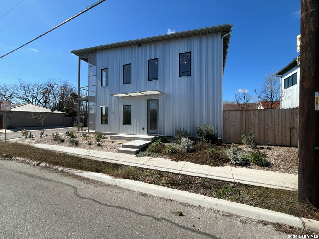 1107 S Cherry Street San Antonio TX 78210