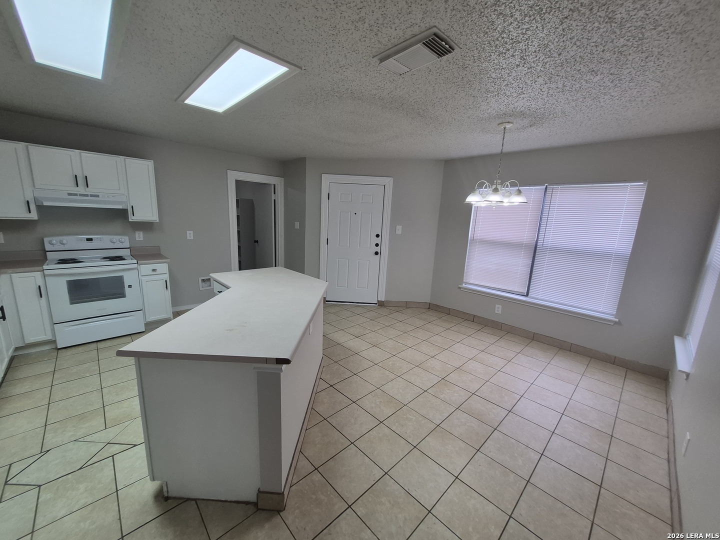 8043 Chestnut Manor Drive Converse TX 78109