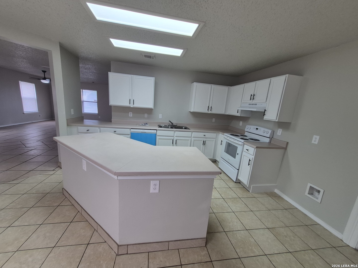 8043 Chestnut Manor Drive Converse TX 78109