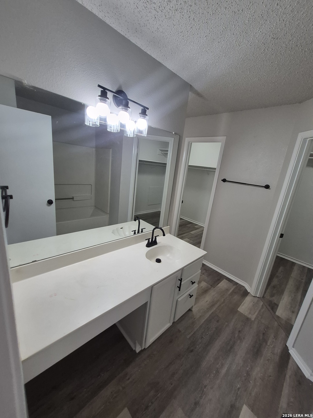 8043 Chestnut Manor Drive Converse TX 78109