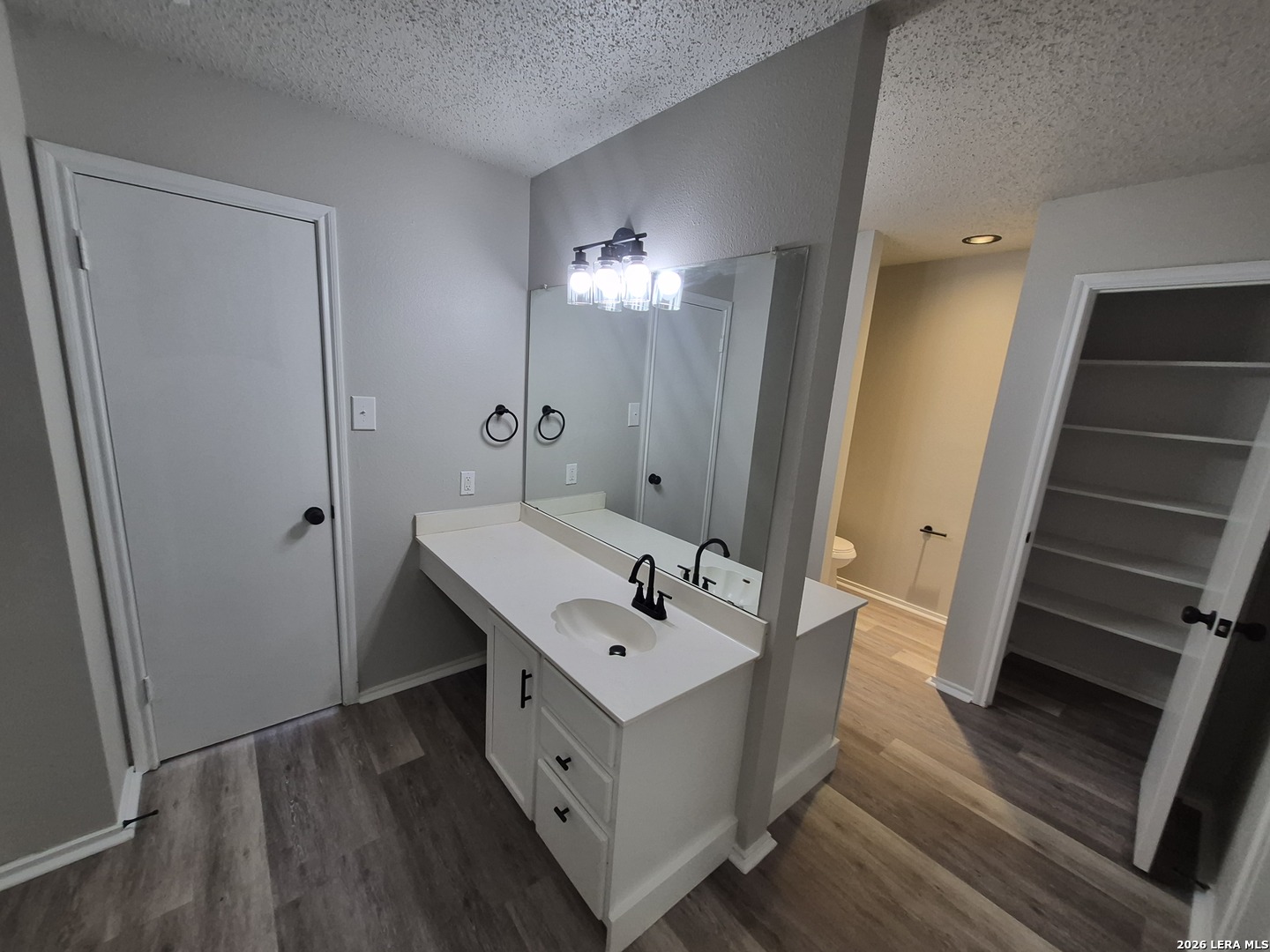 8043 Chestnut Manor Drive Converse TX 78109