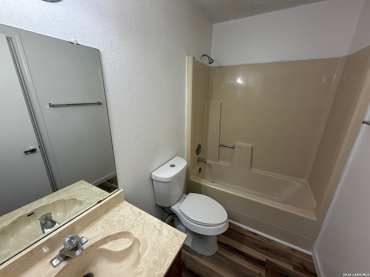 202 Ash Drive Converse TX 78109