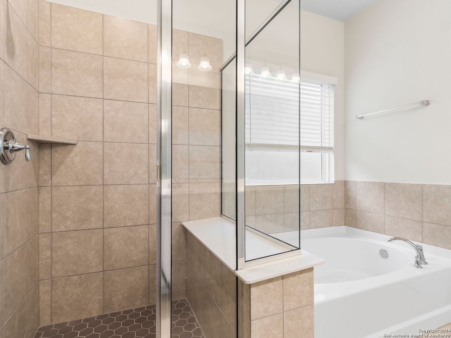 121 Inverness Boerne TX 78015