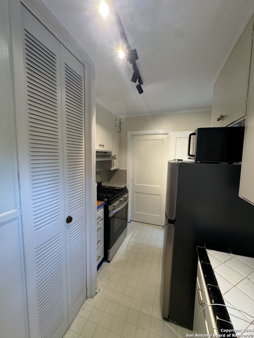 433 W Hollywood Avenue San Antonio TX 78212
