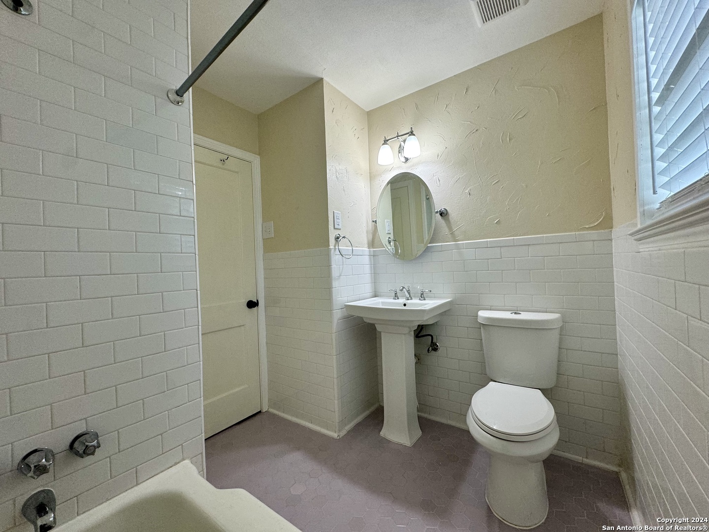 433 W Hollywood Avenue San Antonio TX 78212
