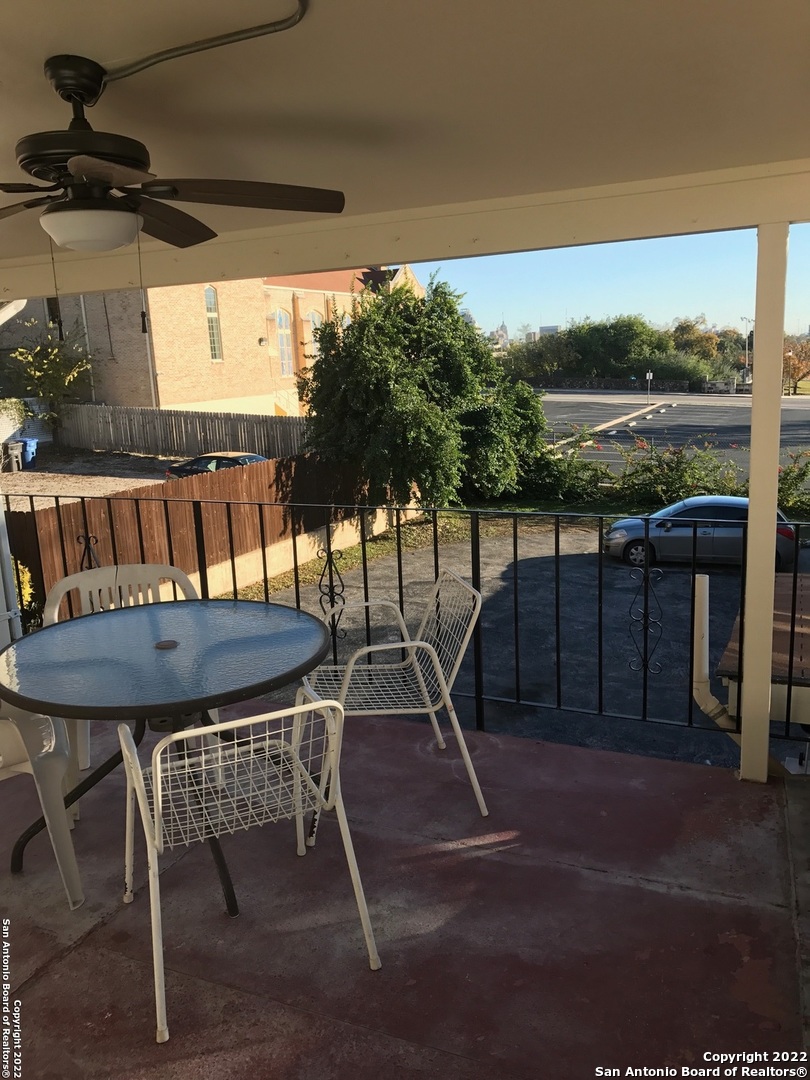 710 W French Place San Antonio TX 78212