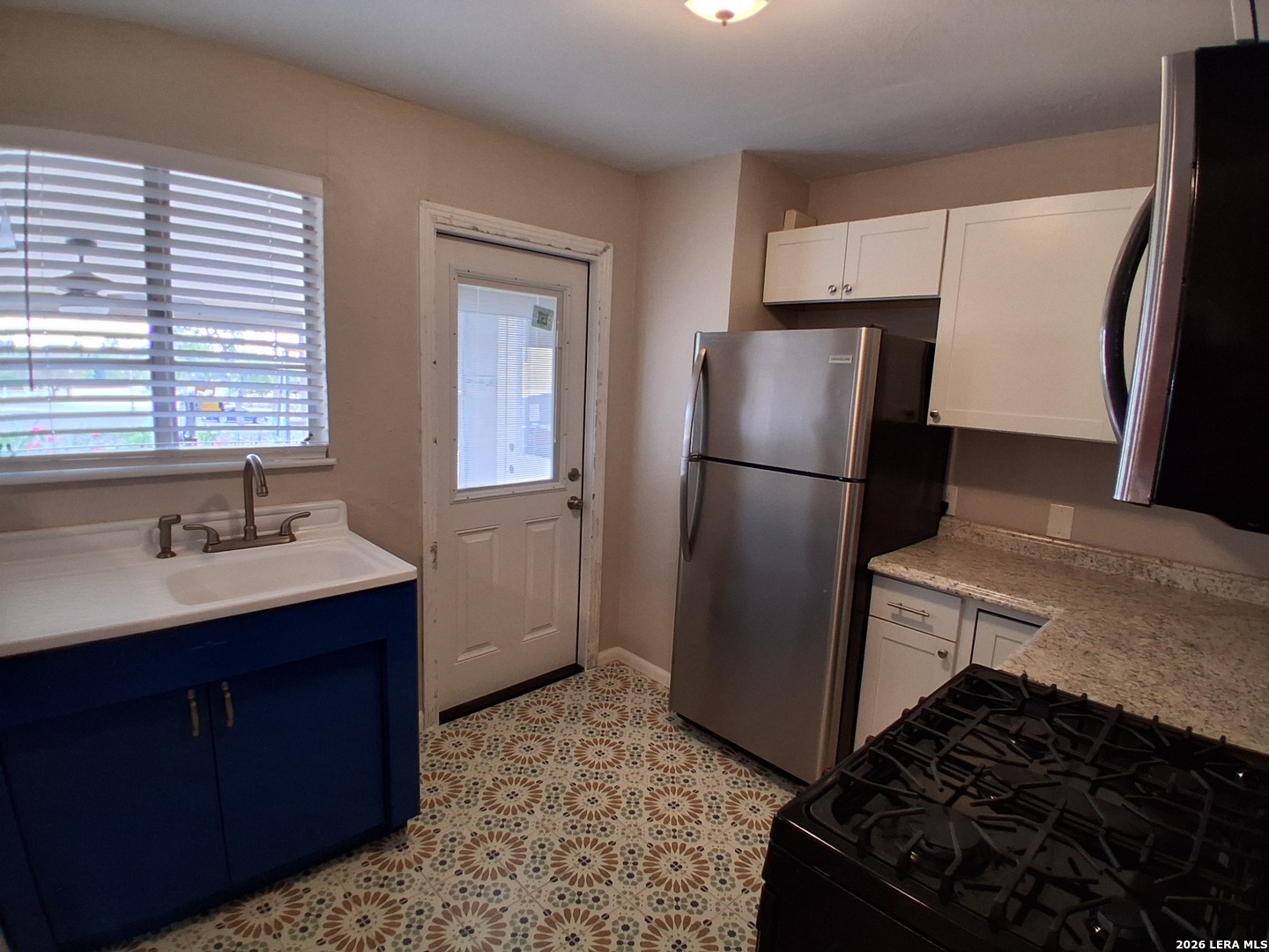 710 W French Place San Antonio TX 78212