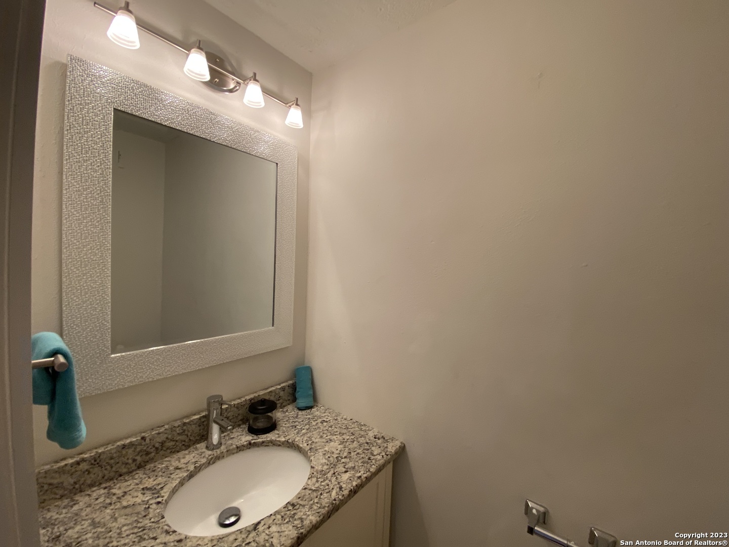 2811 Woodbury Street San Antonio TX 78217
