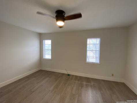 2811 Woodbury Street San Antonio TX 78217