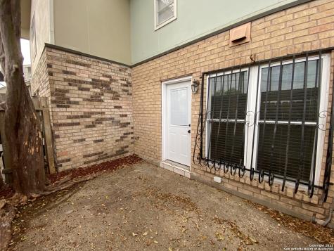 2811 Woodbury Street San Antonio TX 78217