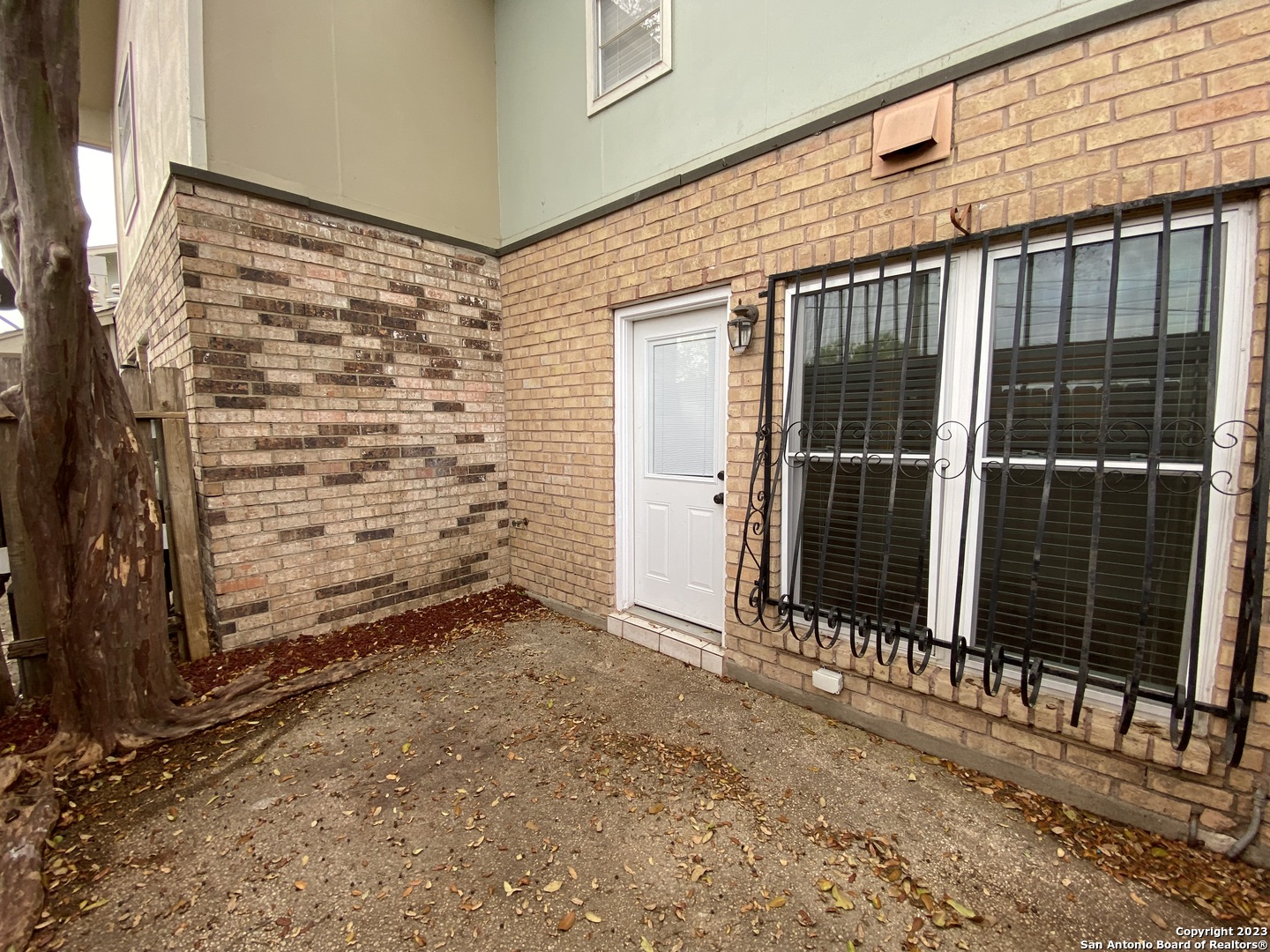 2811 Woodbury Street San Antonio TX 78217