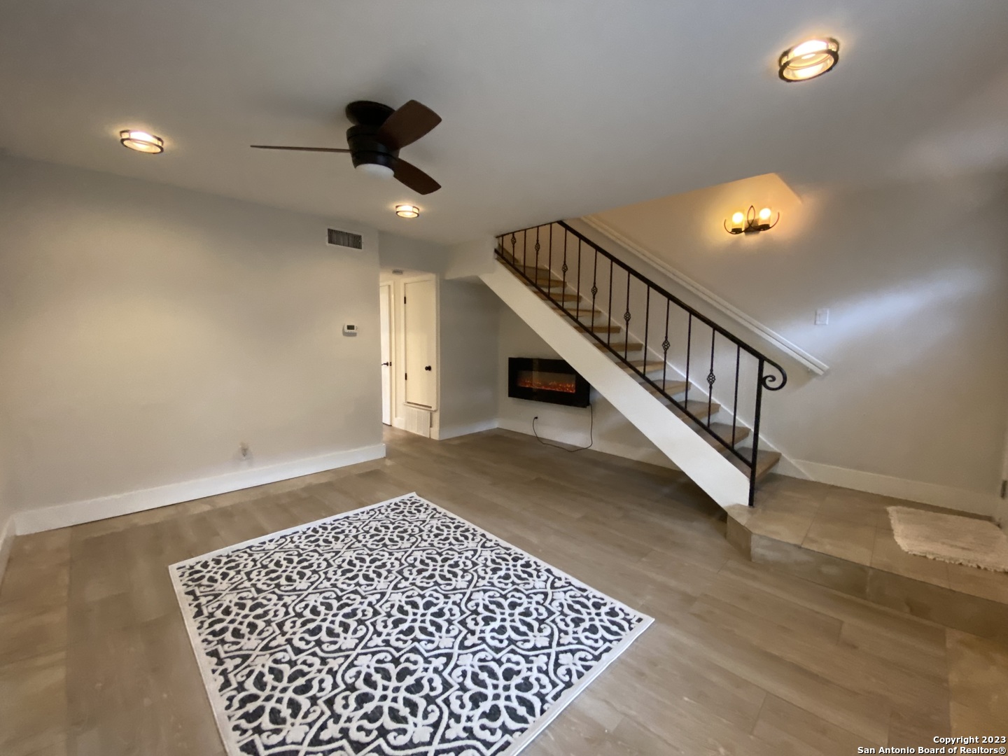 2811 Woodbury Street San Antonio TX 78217