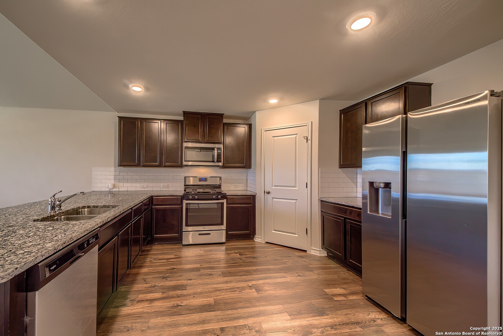 4406 Chalk Flats San Antonio TX 78253