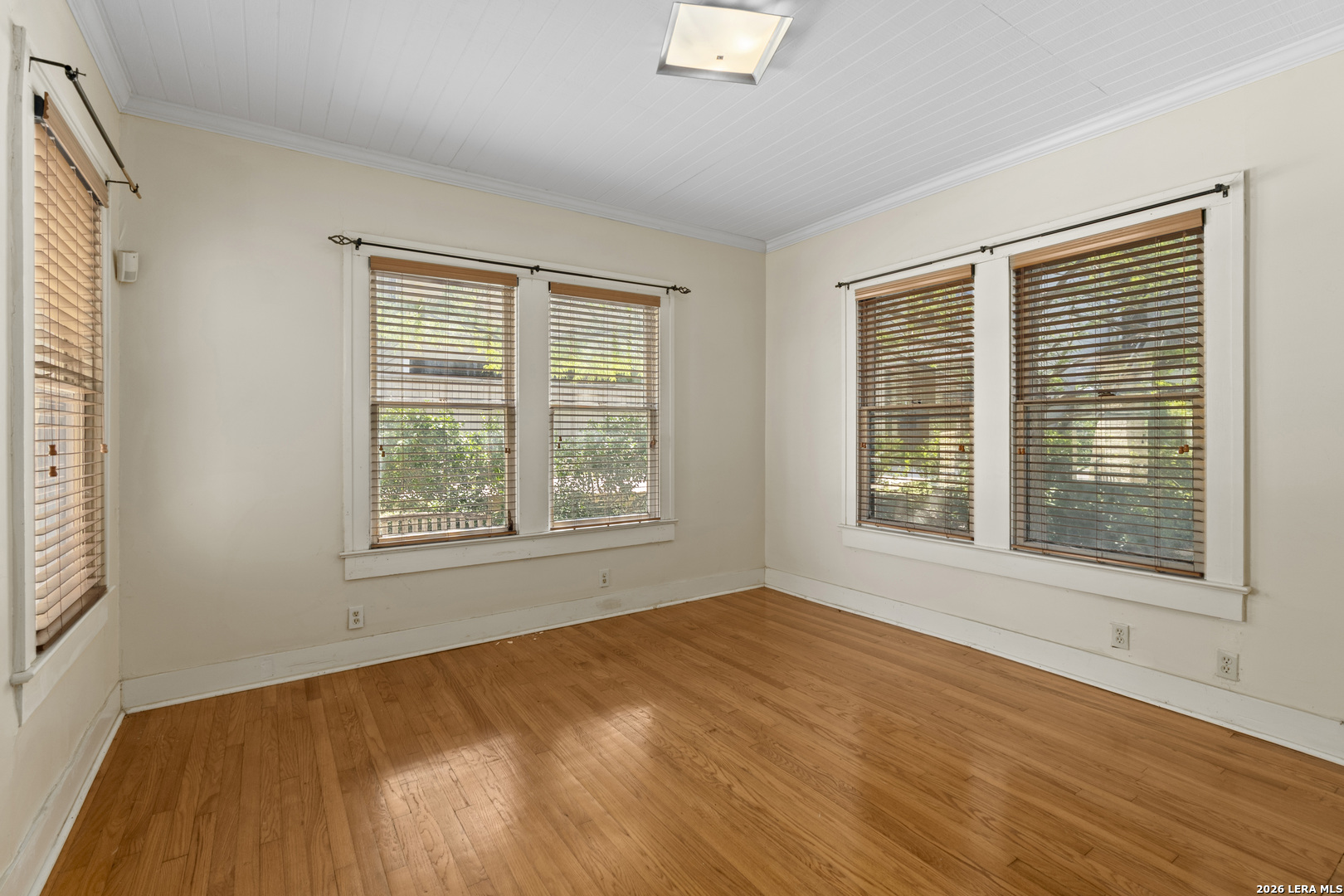 526 Pershing Avenue San Antonio TX 78209