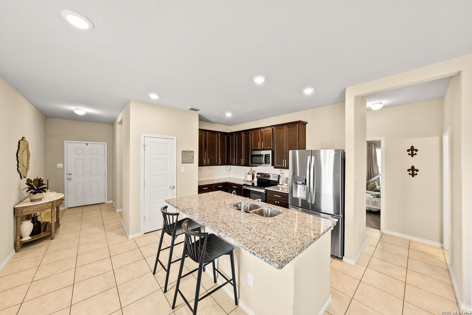 5702 Cicada Circle Converse TX 78109