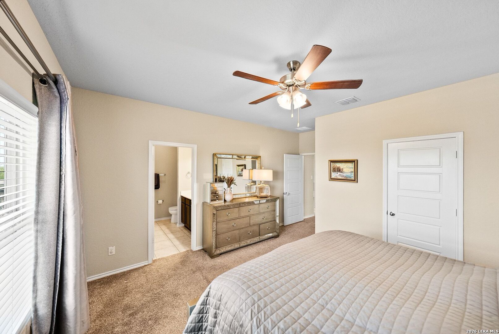 5702 Cicada Circle Converse TX 78109