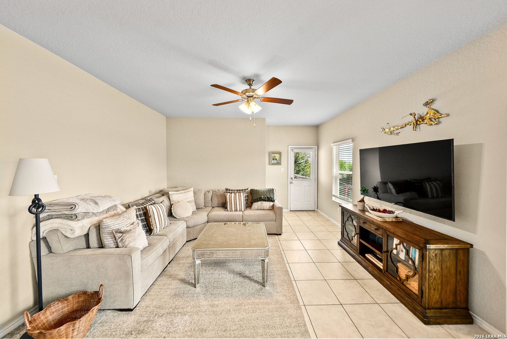 5702 Cicada Circle Converse TX 78109