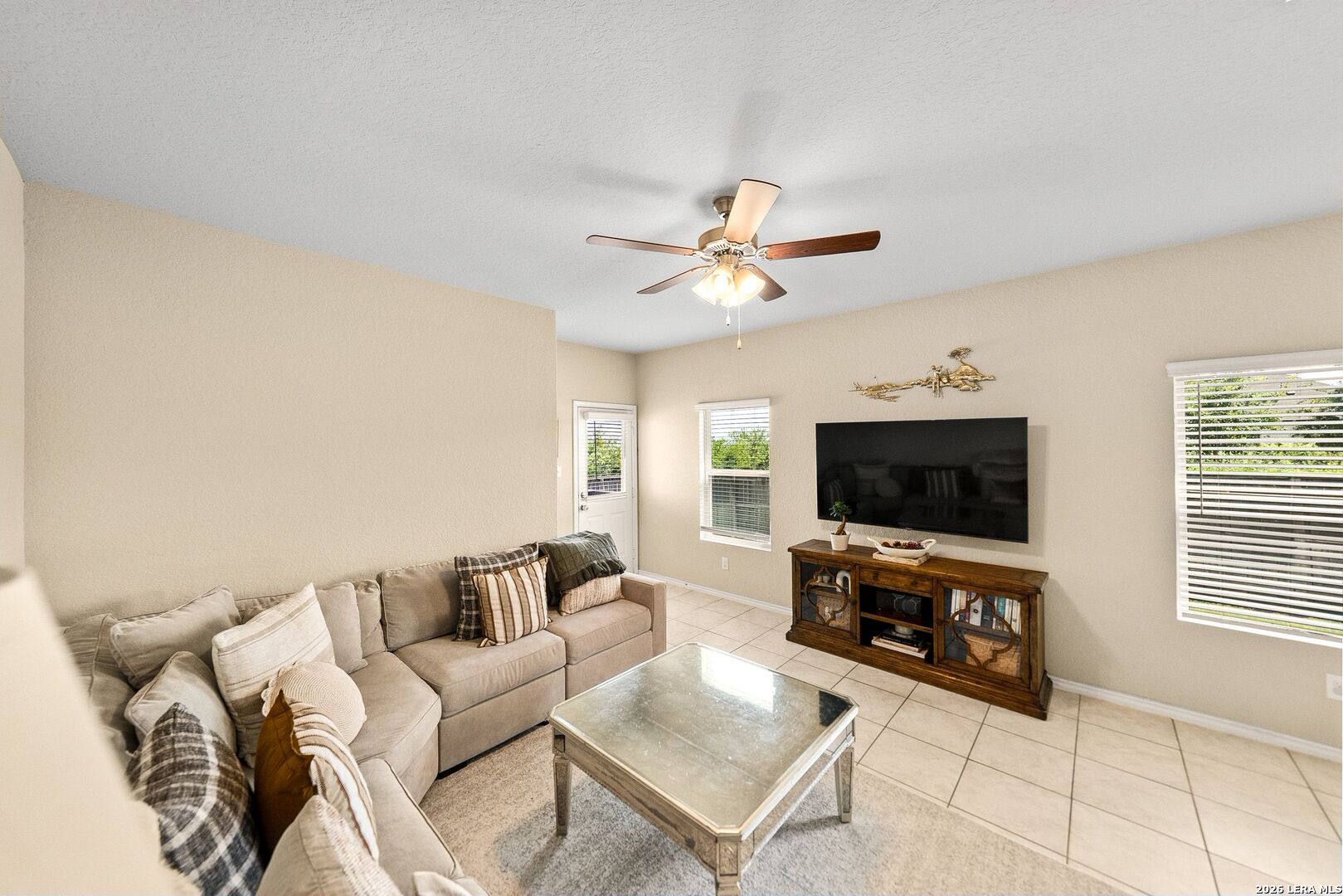 5702 Cicada Circle Converse TX 78109