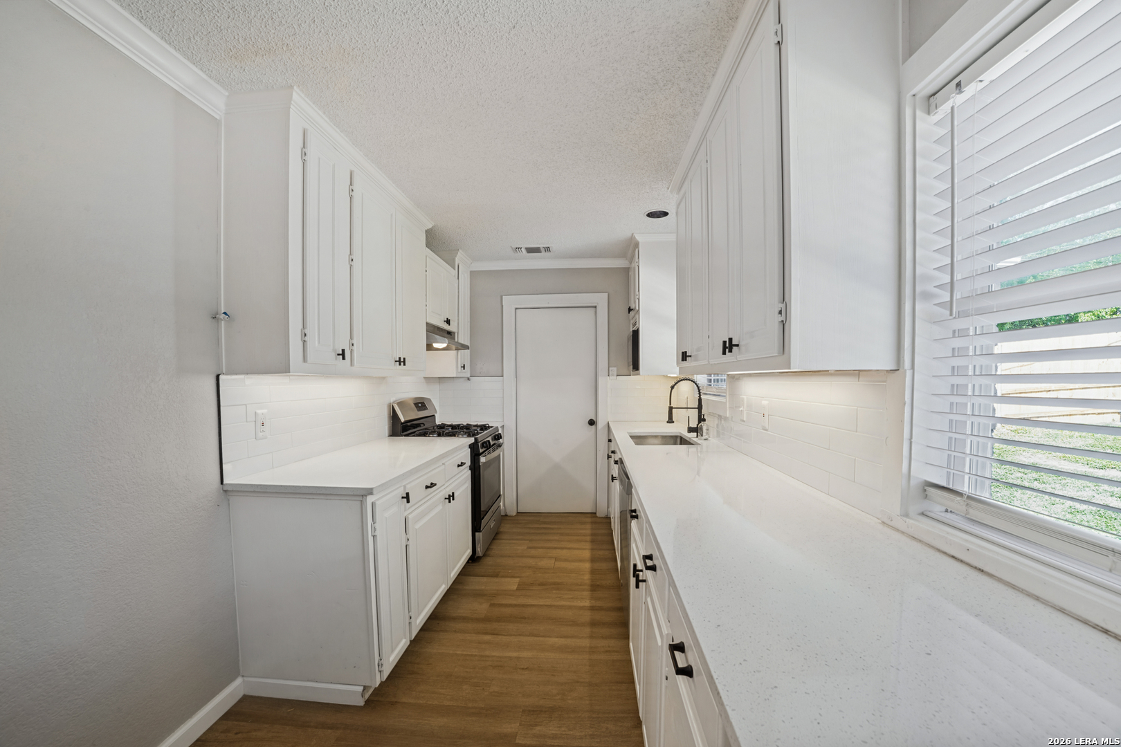 1023 Morey Peak San Antonio TX 78213