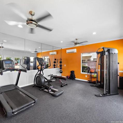 7250 W Greens Houston TX 77064
