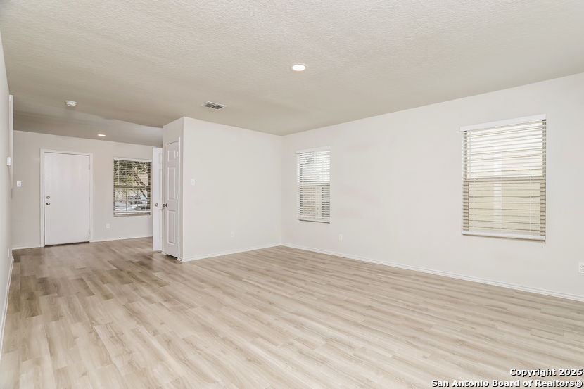 8931 Ashley Wilkes San Antonio TX 78221