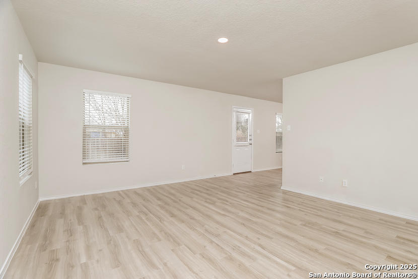 8931 Ashley Wilkes San Antonio TX 78221