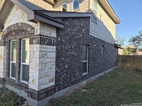 7034 Comanche Star San Antonio TX 78233