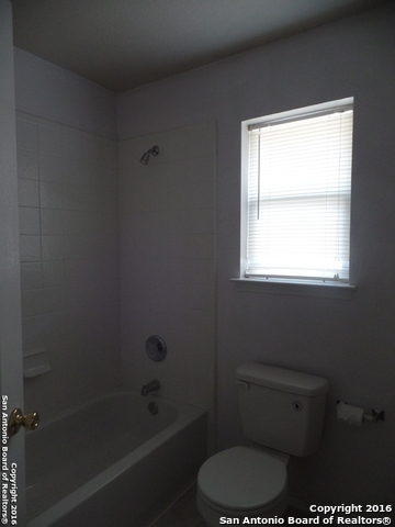 12719 Goldenrain Bay San Antonio TX 78216