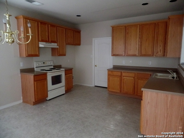 12719 Goldenrain Bay San Antonio TX 78216