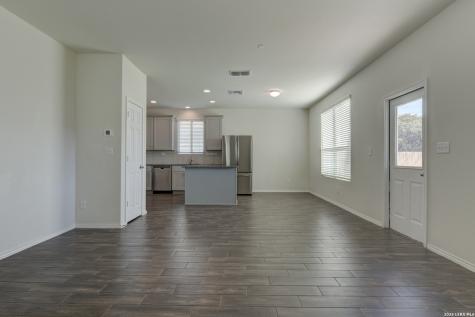 10938 Willow View San Antonio TX 78254