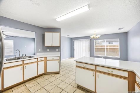 7931 Cortland Oak San Antonio TX 78254