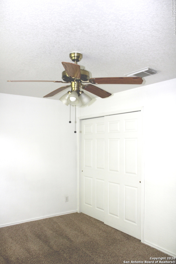 11212 Forest Pass Court Live Oak TX 78233
