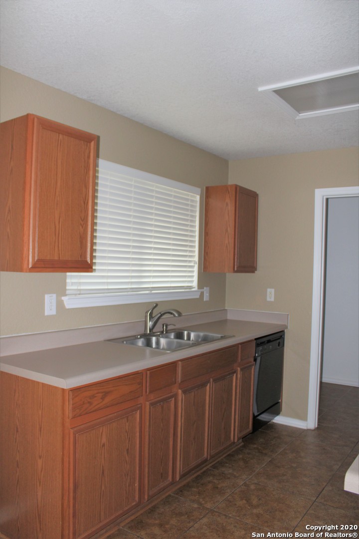 11212 Forest Pass Court Live Oak TX 78233