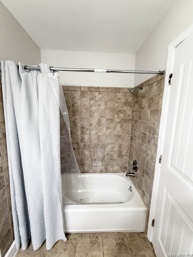 4438 Newcome Drive San Antonio TX 78229