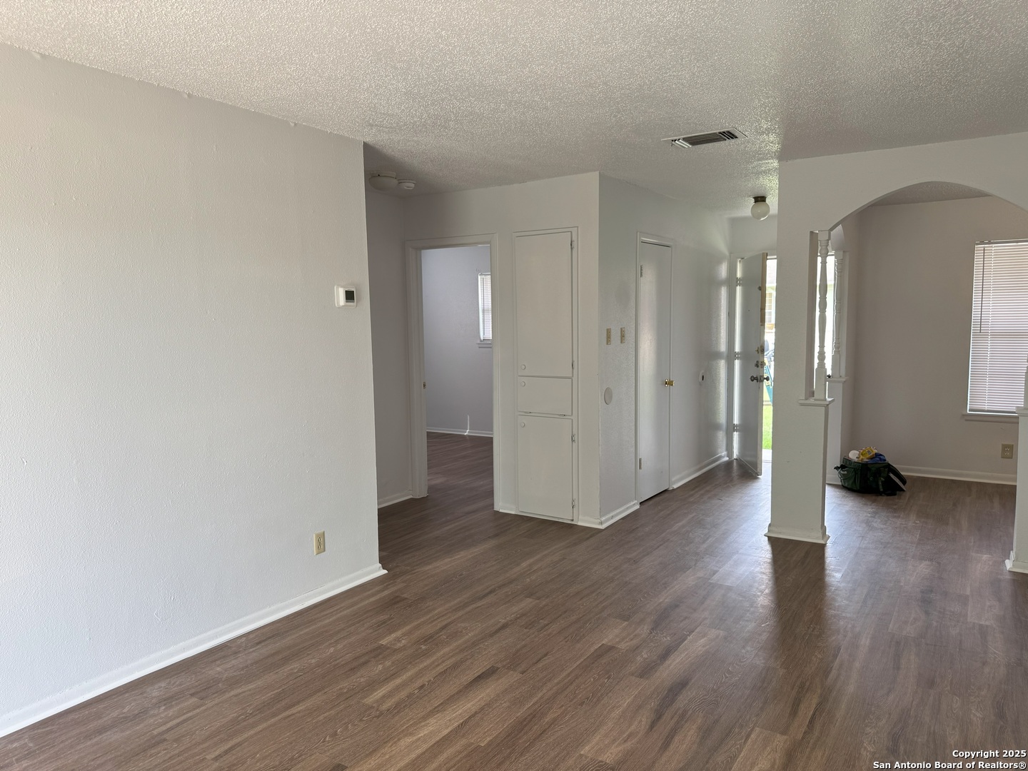 132 Meadow Way Converse TX 78109