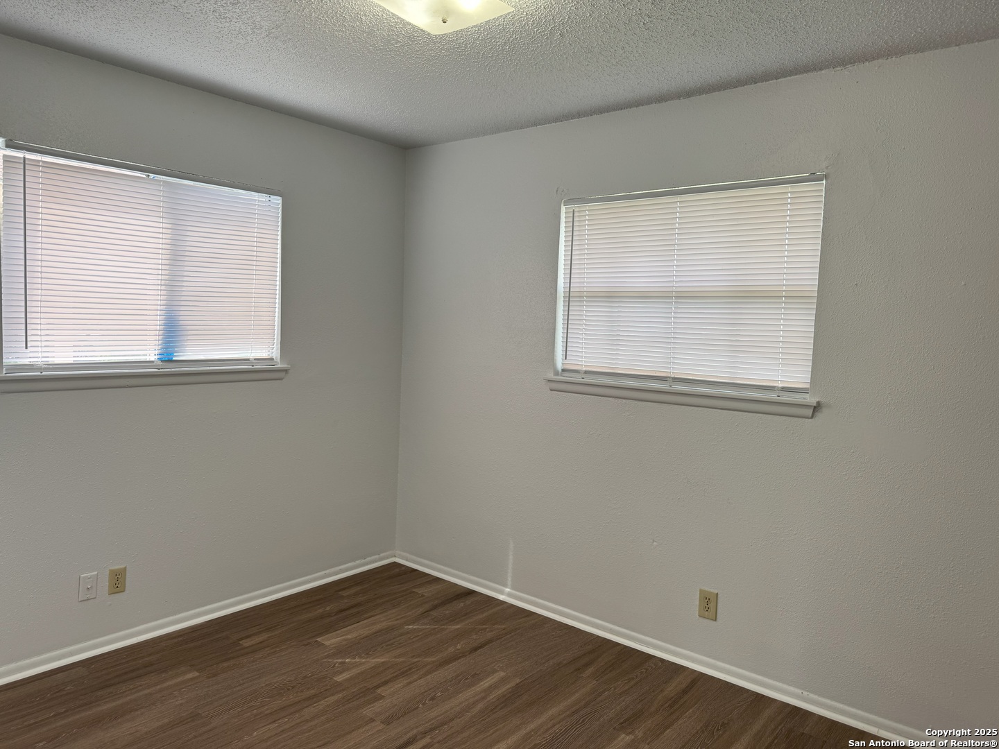 132 Meadow Way Converse TX 78109